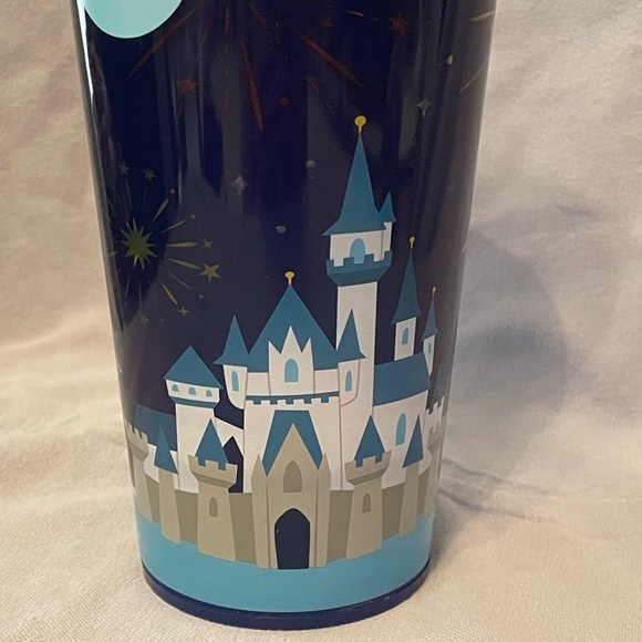 NEW Walt Disney World Parks Castle Light Up Tumbler Straw Fireworks Blue 16oz - Picture 2 of 7